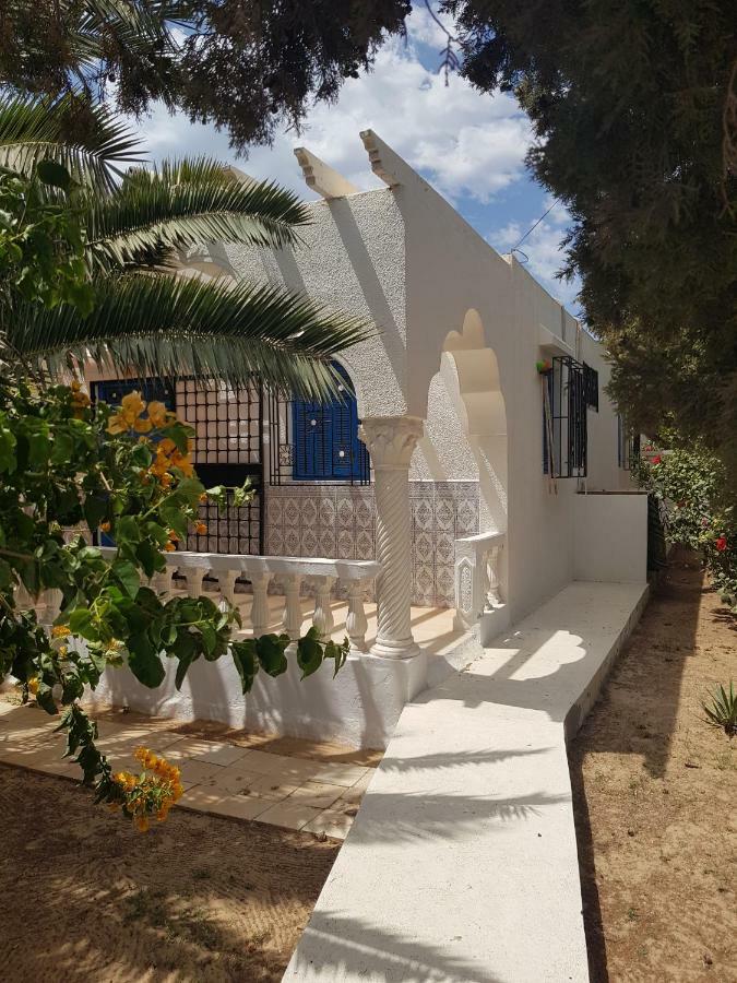 Menzel Churasco Djerba 阿格希尔 外观 照片